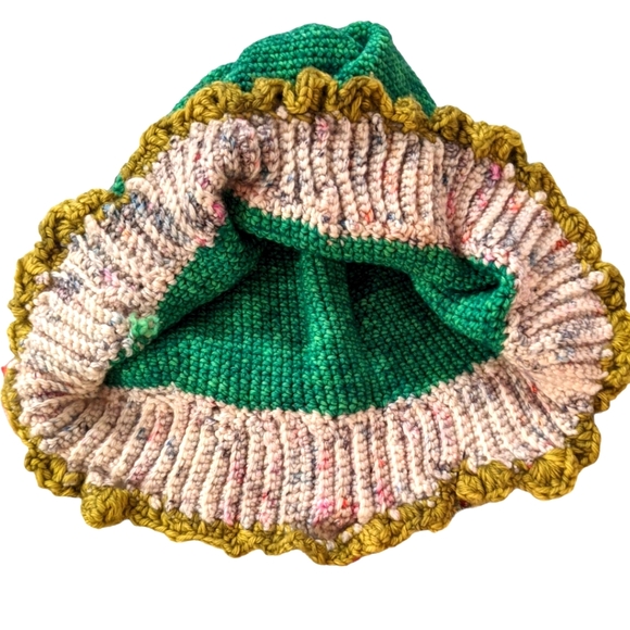 Handcrafted crochet soft beanie hat washable wool - Picture 3 of 15